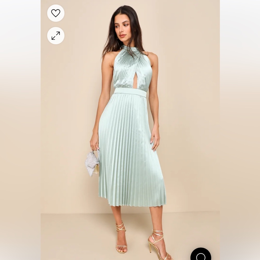 Beautiful backless halter dress from Lulus, small - worn once for a wedding